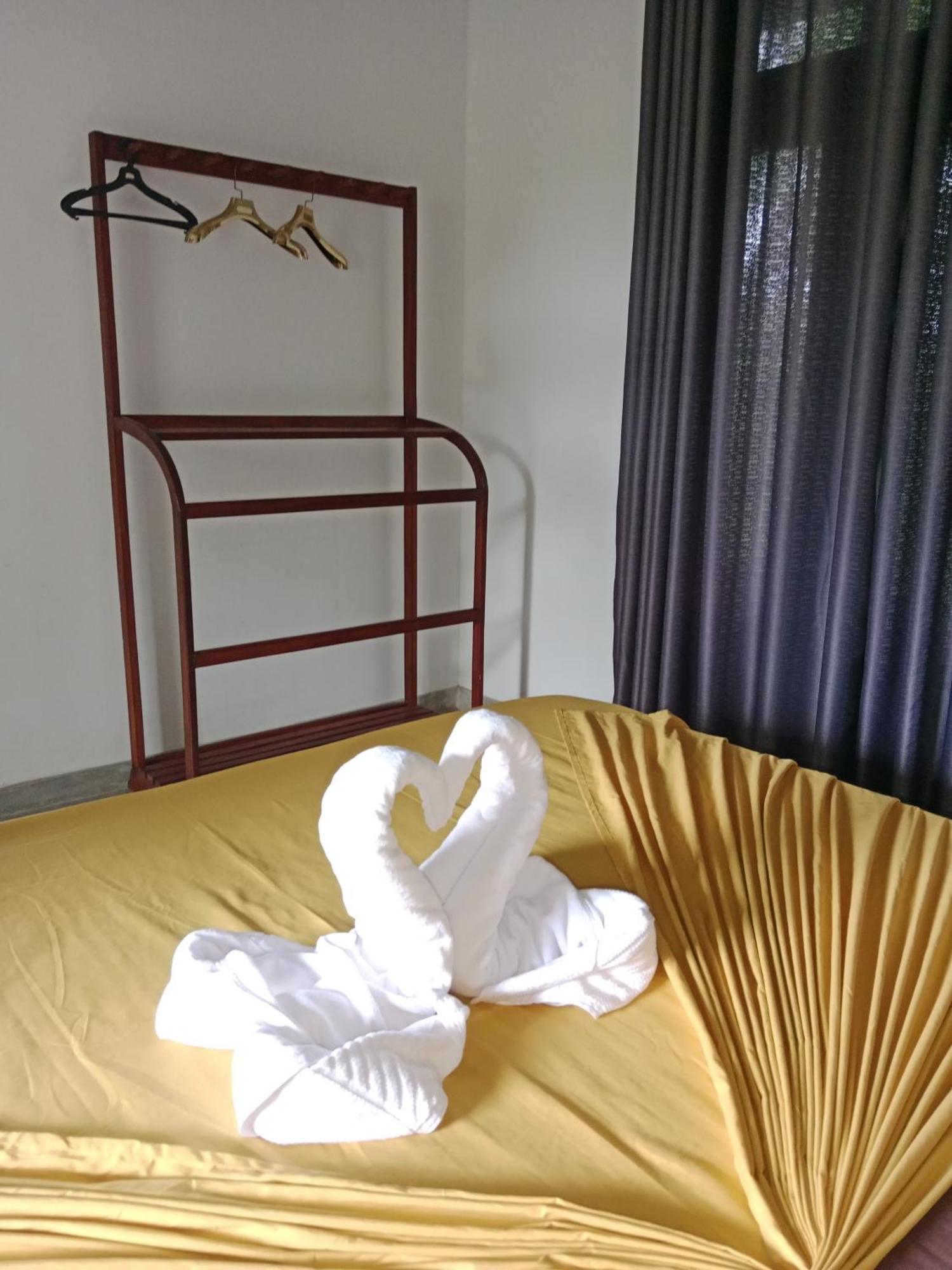 Sunny Mound Unawatuna Close By Sri Yoga Shala Екстериор снимка